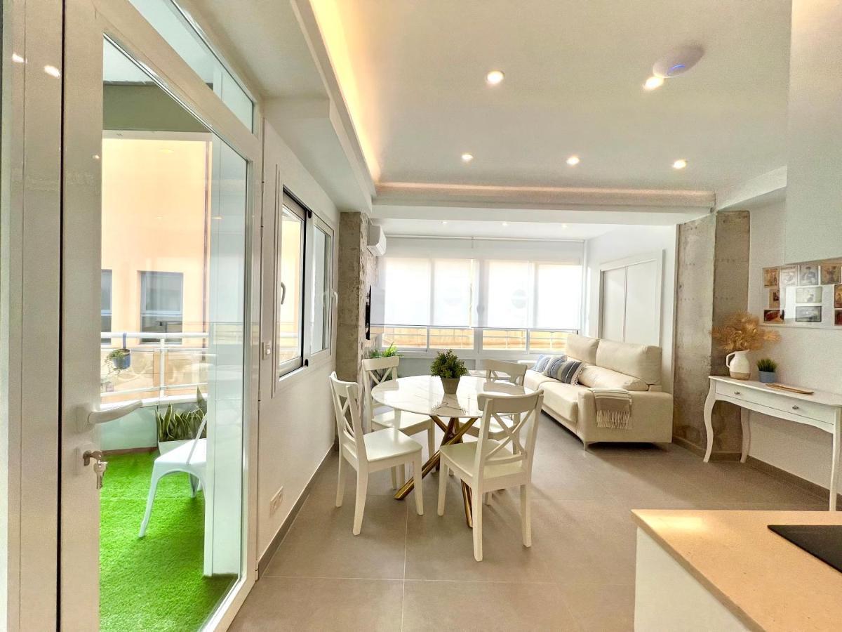 Malagueta Beach III & Terrace By Ele Apartments 马拉加 外观 照片